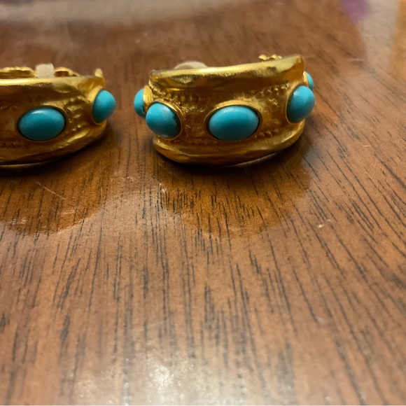 Vintage Kenneth J Lane Hoop earrings with turquoise Cabochons and gold plated - Picture 3 of 3